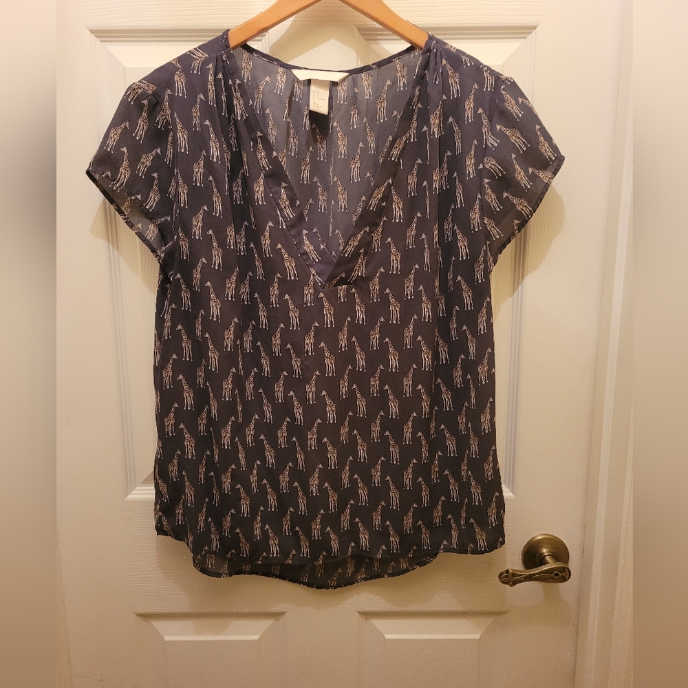 H&M stylish Giraffe figures top